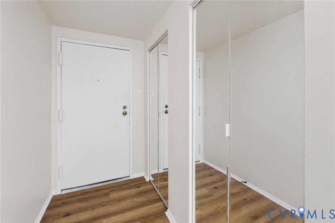 1501 Largo Road, Unit 301 Henrico, VA 23238 - Photo 3 of 40 New LVP flooring, Fresh Paint, New Carpet