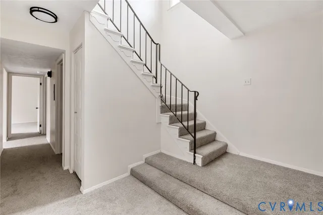 a view of entryway and hall