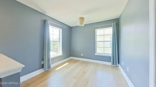 a view of livingroom with hardwood