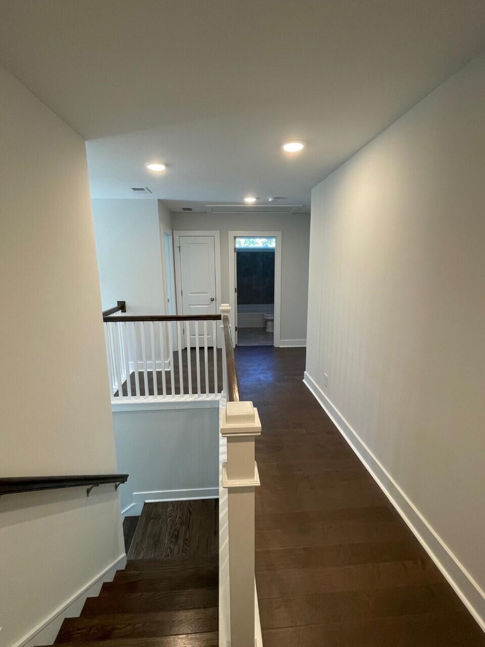 550 Fleming Road Charleston, SC 29412 - Photo 19 of 20 2nd Story Hallway