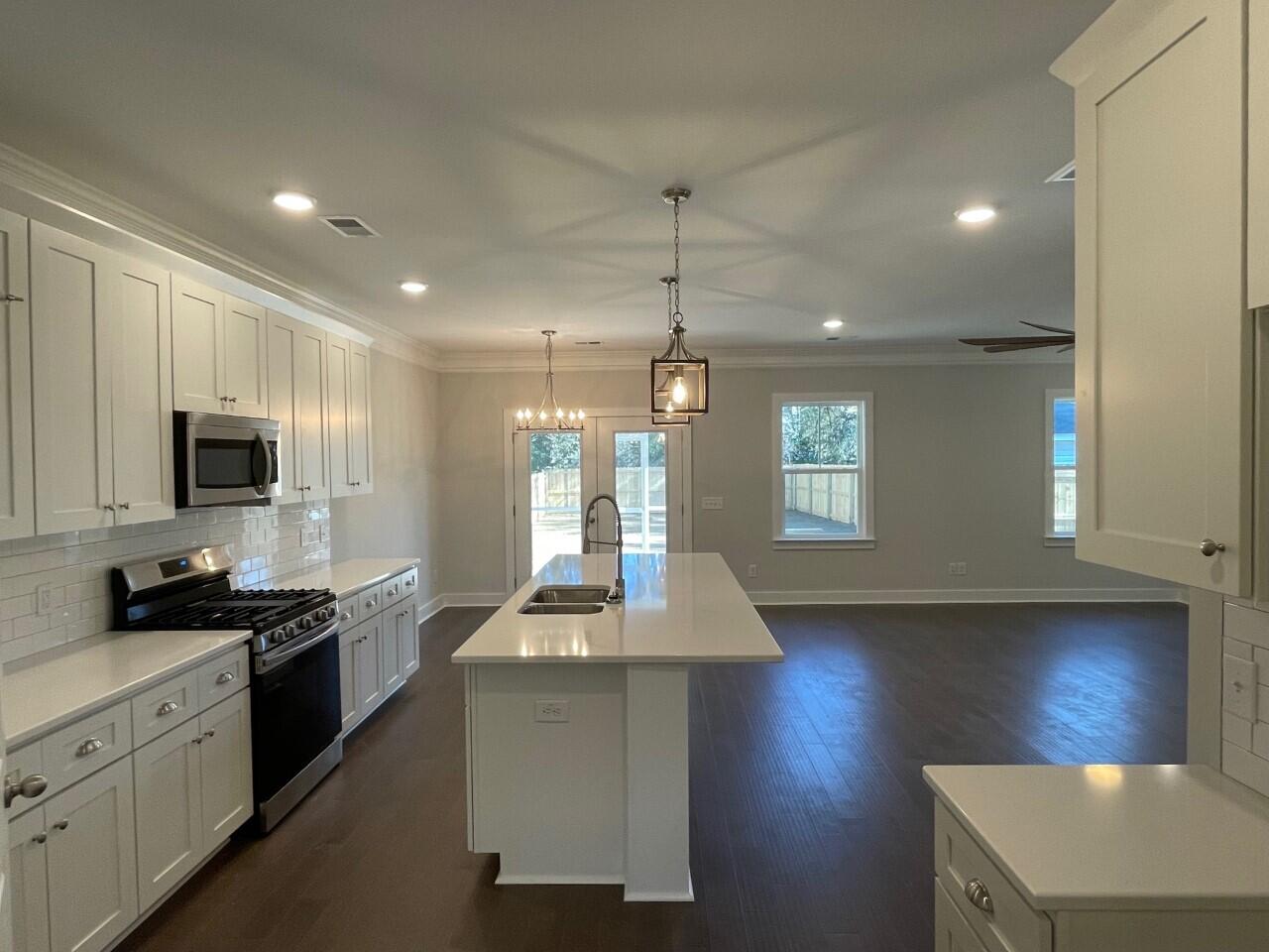 550 Fleming Road Charleston, SC 29412 - Photo 5 of 20 Kitchen