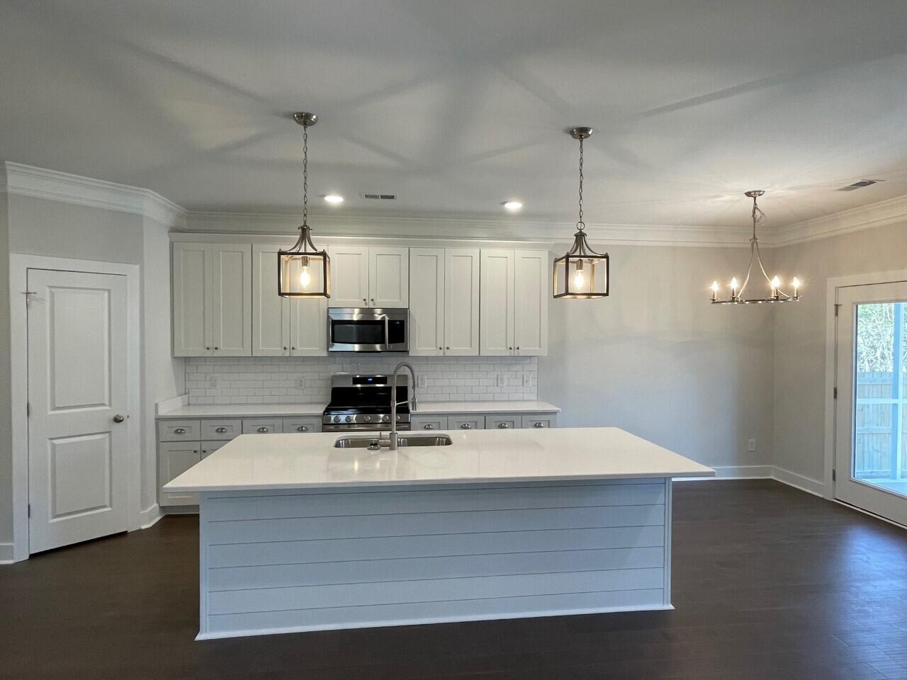 550 Fleming Road Charleston, SC 29412 - Photo 6 of 20 Kitchen