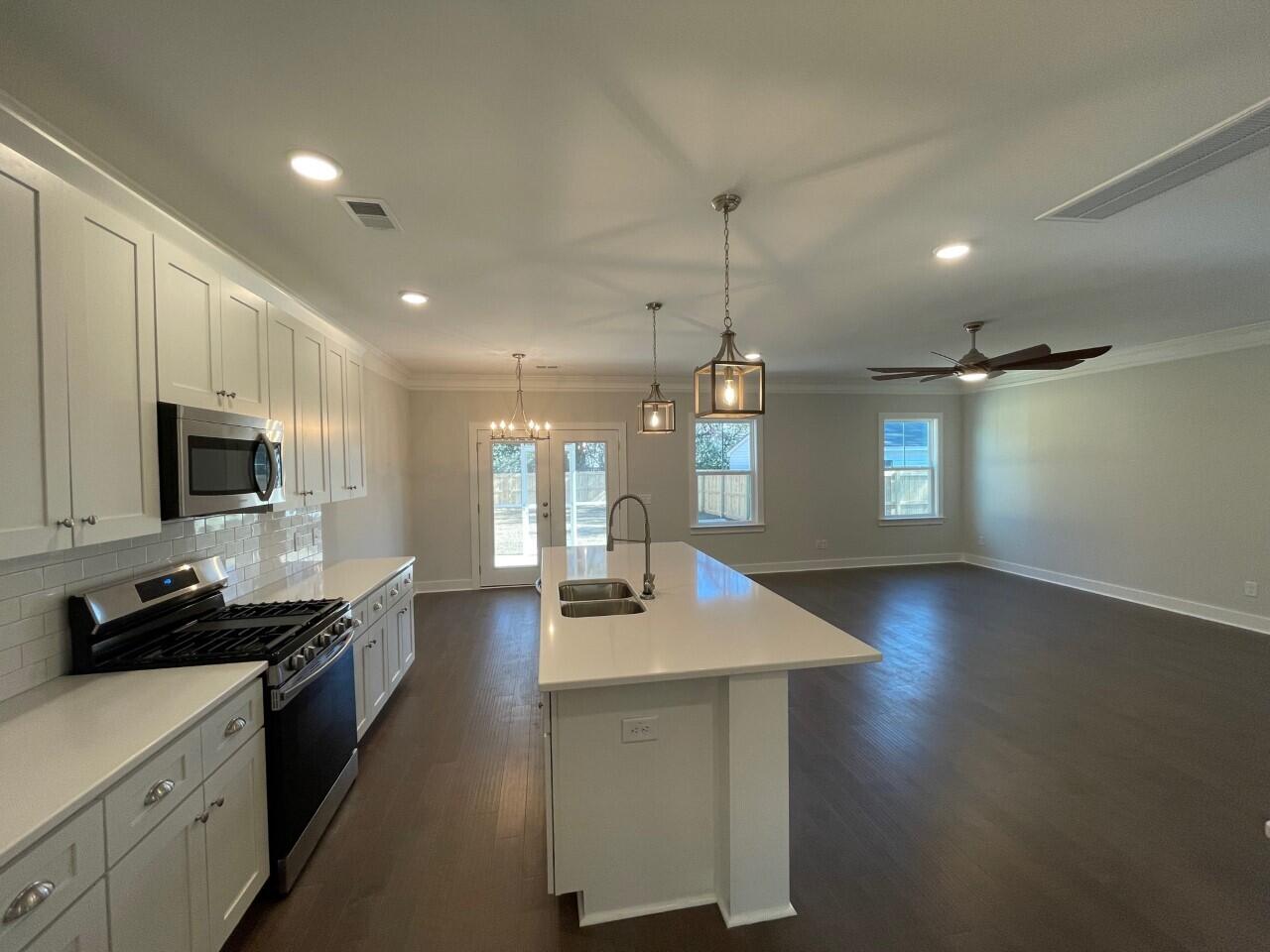 550 Fleming Road Charleston, SC 29412 - Photo 8 of 20 Kitchen