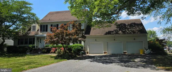 $1,600,000 | 145 Edgewater Drive, Edgewater, MD 21037