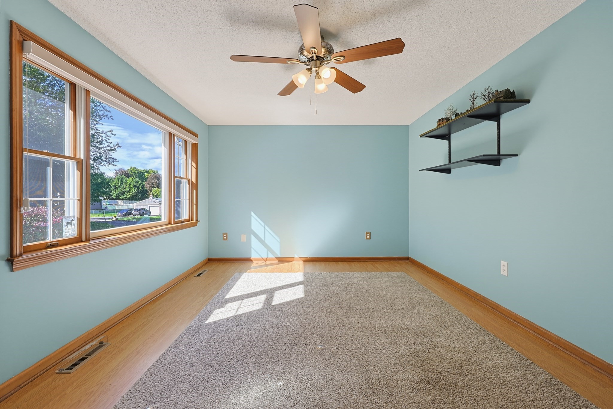 36 Butler Street Ludlow, MA 01056 - Photo 6 of 41 Gallery Image 6