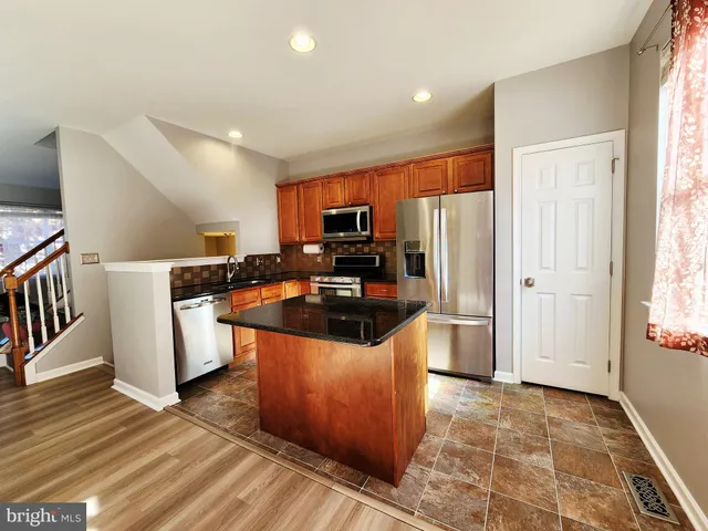 $2,400 | 2768 Fynamore Lane, Downingtown, PA 19335