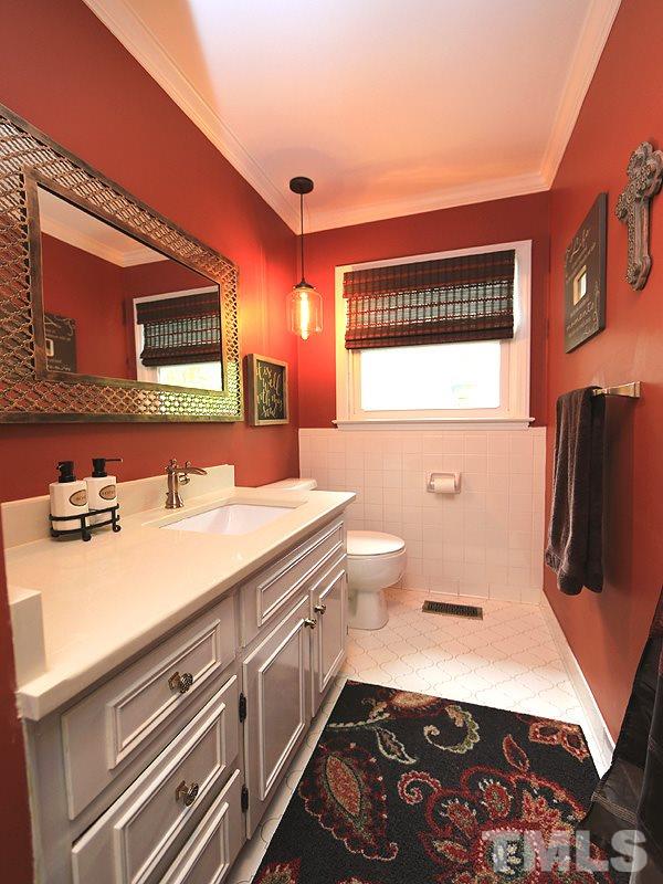 1105 Alcott Court Raleigh, NC 27609 - Photo 9 of 17 Gallery Image 9