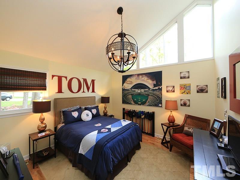 1105 Alcott Court Raleigh, NC 27609 - Photo 10 of 17 Gallery Image 10