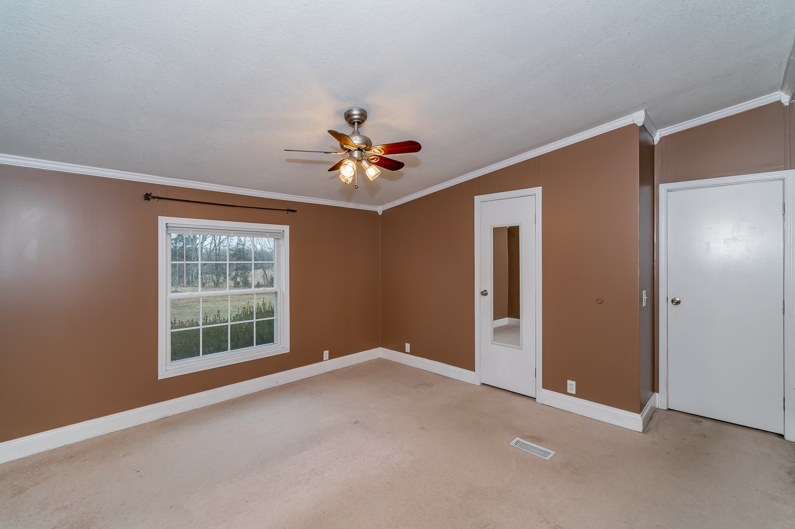 510 Dunlevy Road Charlestown, IN 47111 - Photo 14 of 33 Gallery Image 14