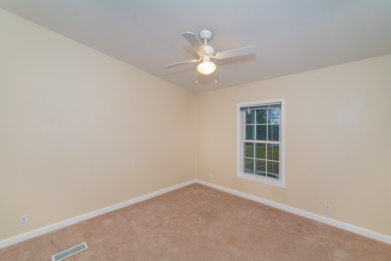 510 Dunlevy Road Charlestown, IN 47111 - Photo 20 of 33 Gallery Image 20