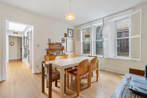 $450,000 | 5114 North Kenmore Avenue, Unit 3S, Chicago, IL 60640