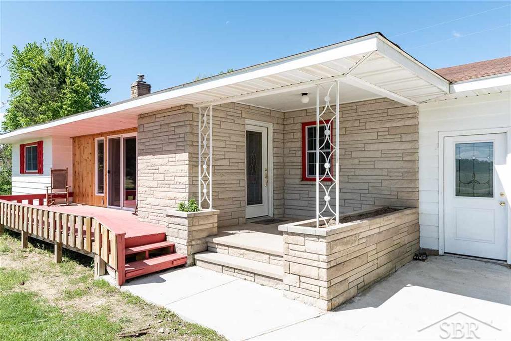 2832 McCulloch Road Gladwin, MI 48624 - Photo 3 of 43