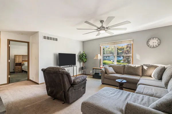 $624,900 | 1021 Orchard Avenue, South Haven, MI 49090