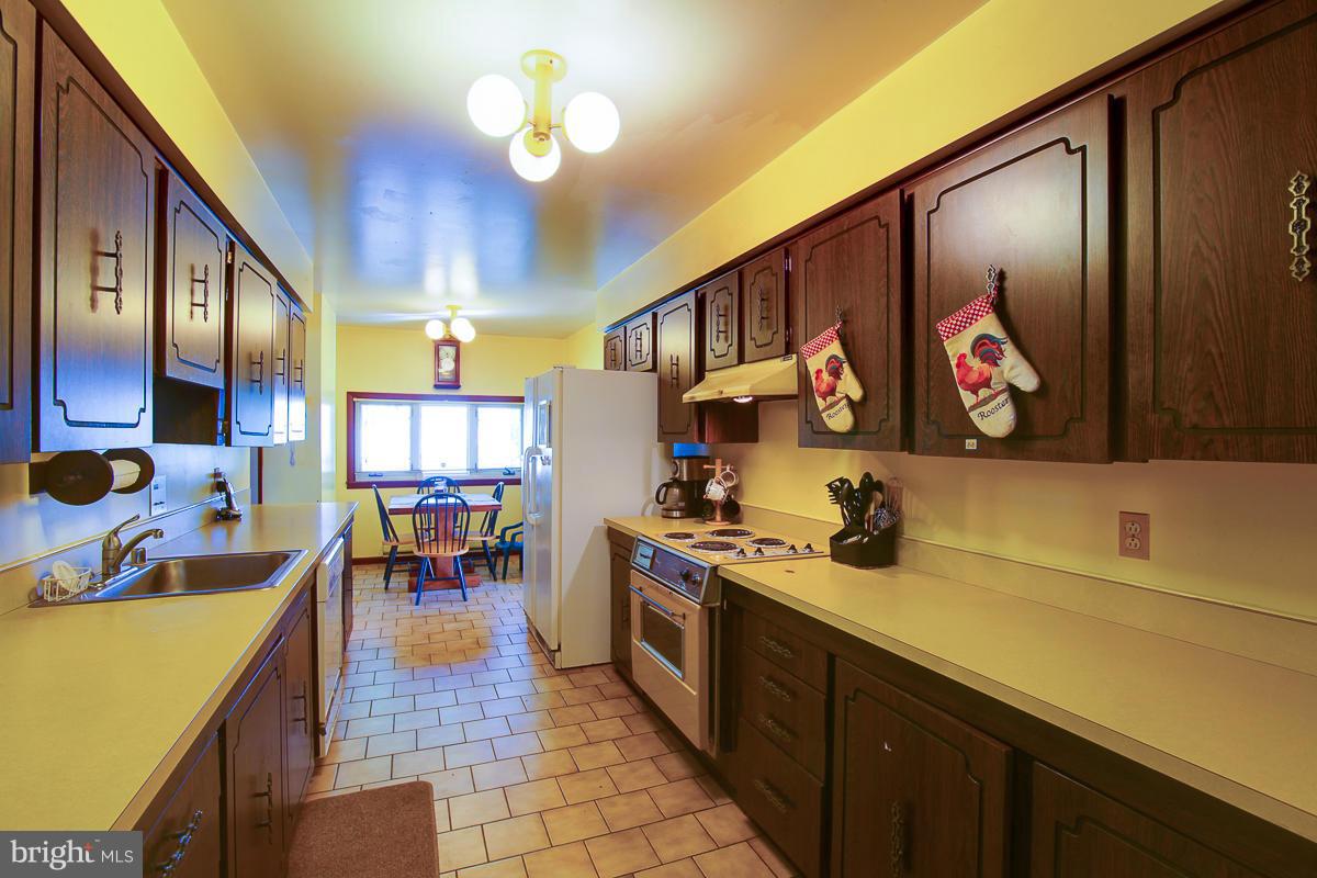 2636 Coon Club Road Westminster, MD 21157 - Photo 16 of 29 Kitchen