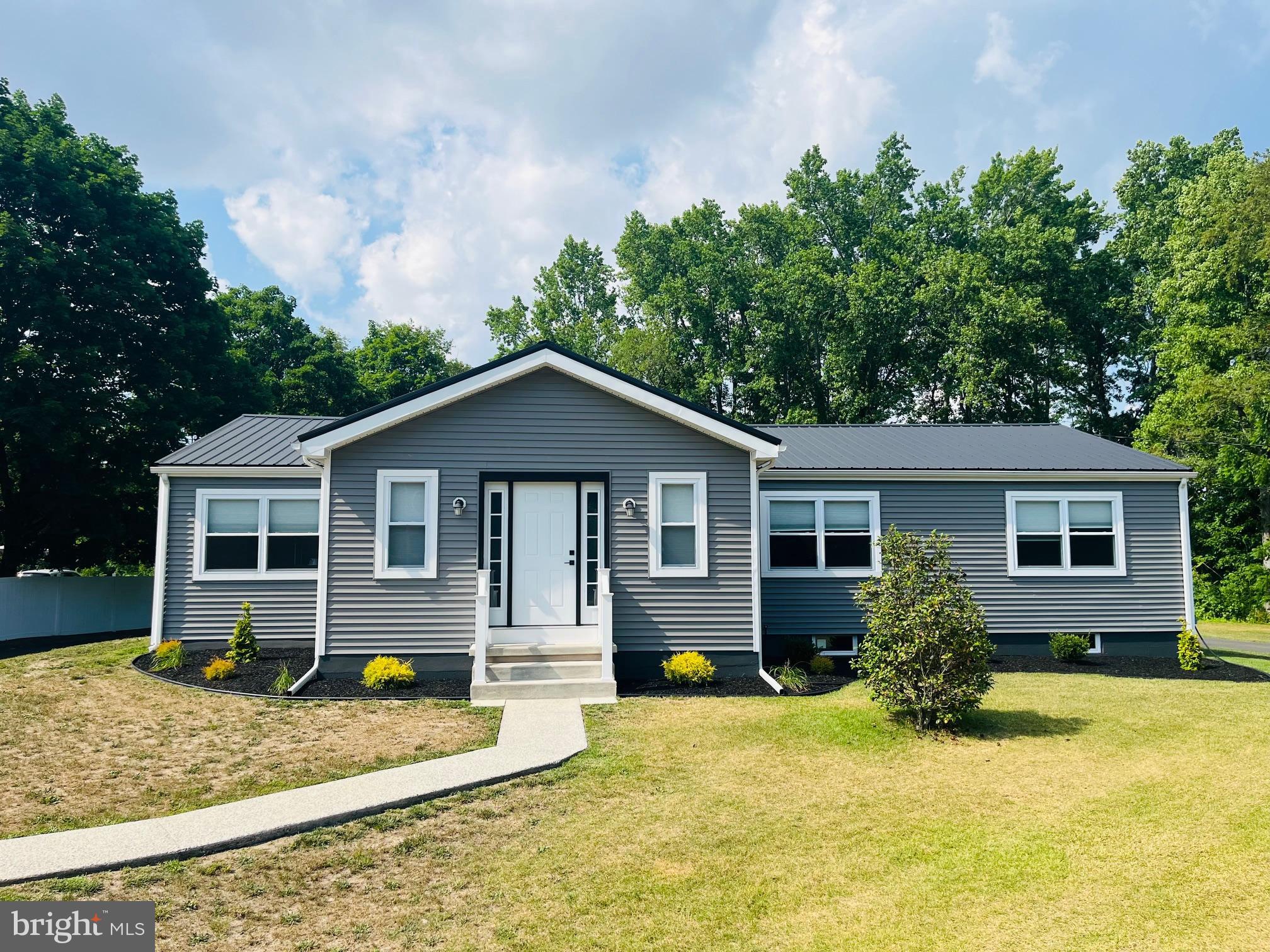 4126 Post Road Vineland, NJ 08360 - Photo 2 of 37