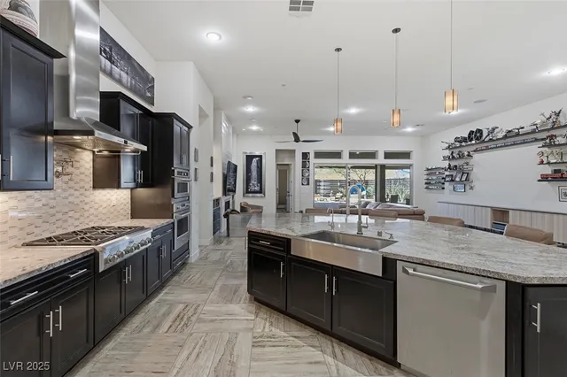 $1,795,000 | 1211 Lake Heights Court, Henderson, NV 89002