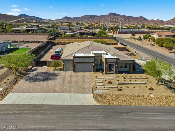 $1,745,000 | 1211 Lake Heights Court, Henderson, NV 89002