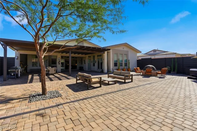$1,795,000 | 1211 Lake Heights Court, Henderson, NV 89002
