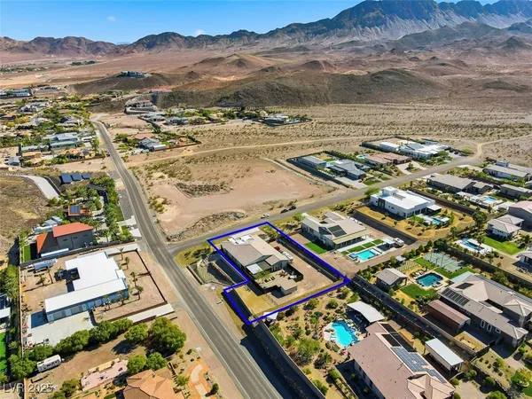 $1,745,000 | 1211 Lake Heights Court, Henderson, NV 89002