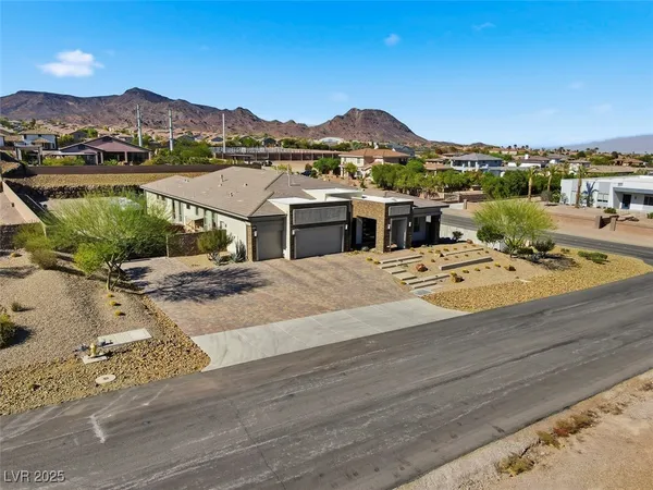 $1,745,000 | 1211 Lake Heights Court, Henderson, NV 89002