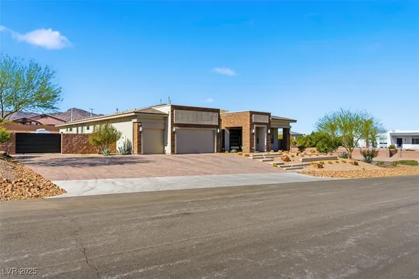 $1,745,000 | 1211 Lake Heights Court, Henderson, NV 89002