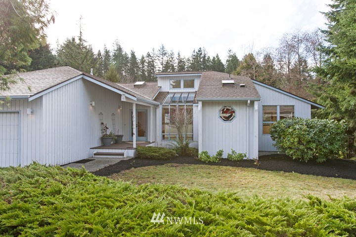 5914 150th Place Southwest Edmonds, WA 98026 - Photo 1 of 25 Gallery Image 1