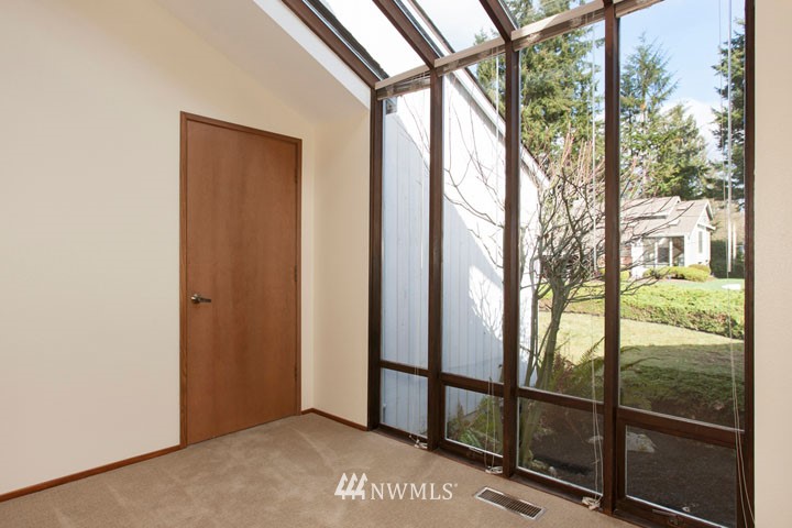 5914 150th Place Southwest Edmonds, WA 98026 - Photo 14 of 25 Gallery Image 14