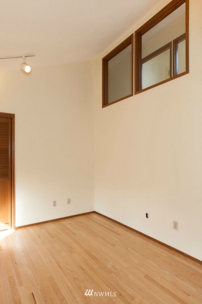 5914 150th Place Southwest Edmonds, WA 98026 - Photo 19 of 25 Gallery Image 19