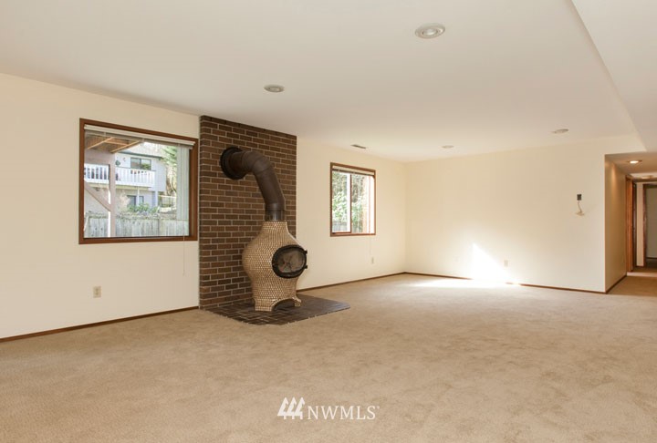 5914 150th Place Southwest Edmonds, WA 98026 - Photo 22 of 25 Gallery Image 22