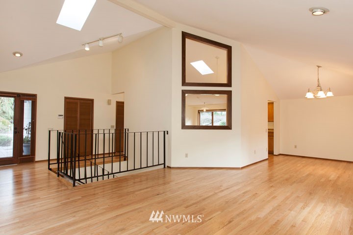 5914 150th Place Southwest Edmonds, WA 98026 - Photo 5 of 25 Gallery Image 5