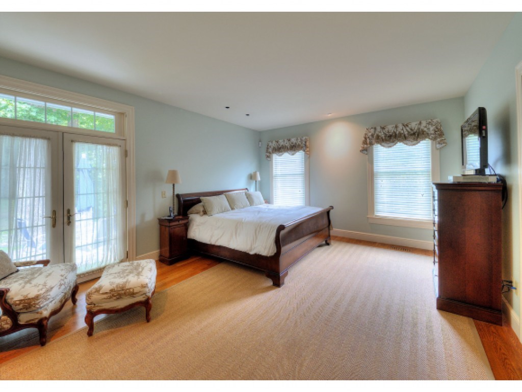 180 Odiorne Point Road Portsmouth, NH 03801 - Photo 17 of 31