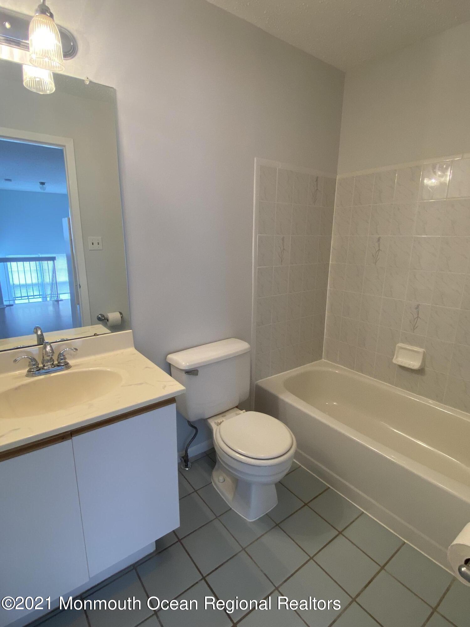 304 Pegasus Road, Unit 304 Piscataway, NJ 08854 - Photo 26 of 28 IMG_2754
