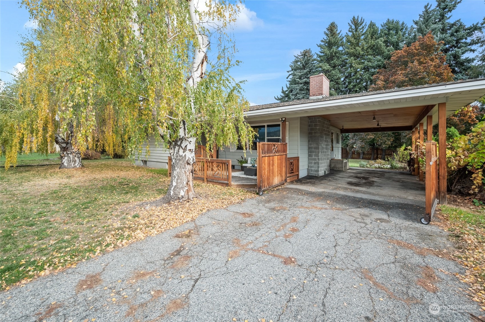 8251 Riverview Road Peshastin, WA 98847 - Photo 12 of 19 a view of a house with a outdoor space