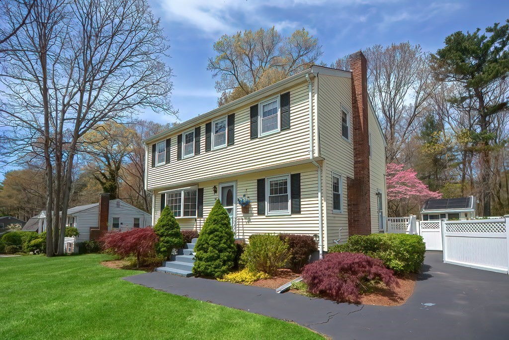 36 Southgate Road Franklin, MA 02038 - Photo 1 of 42 Gallery Image 1
