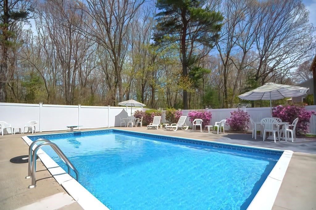 36 Southgate Road Franklin, MA 02038 - Photo 10 of 42 Gallery Image 10