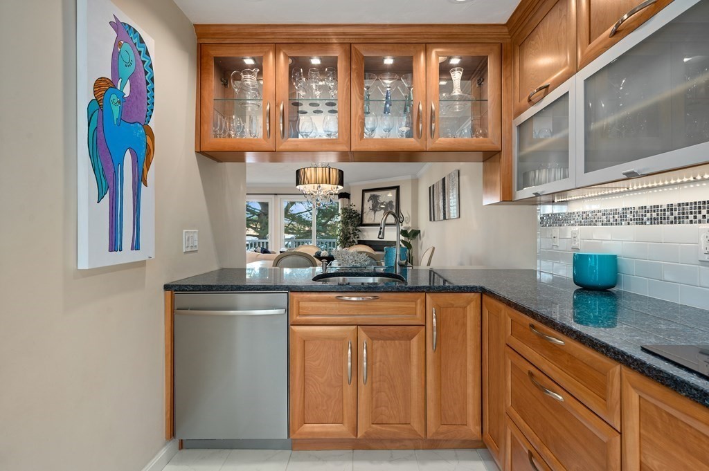 56 Pointe Rok Drive, Unit 56 Worcester, MA 01604 - Photo 4 of 38 Gallery Image 4