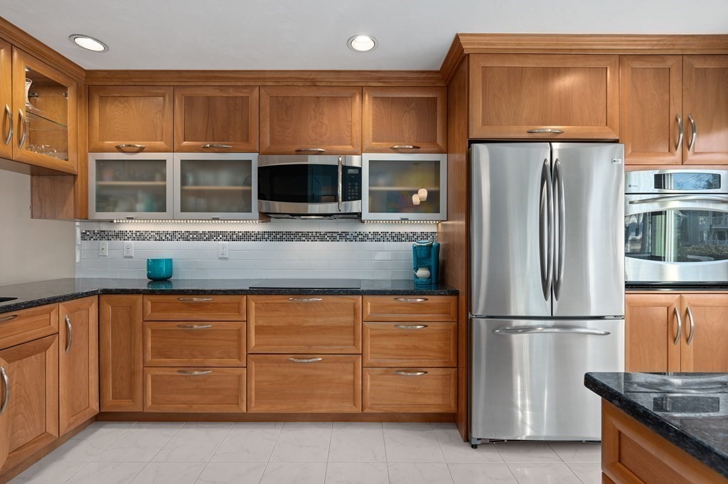 56 Pointe Rok Drive, Unit 56 Worcester, MA 01604 - Photo 6 of 38 Gallery Image 6