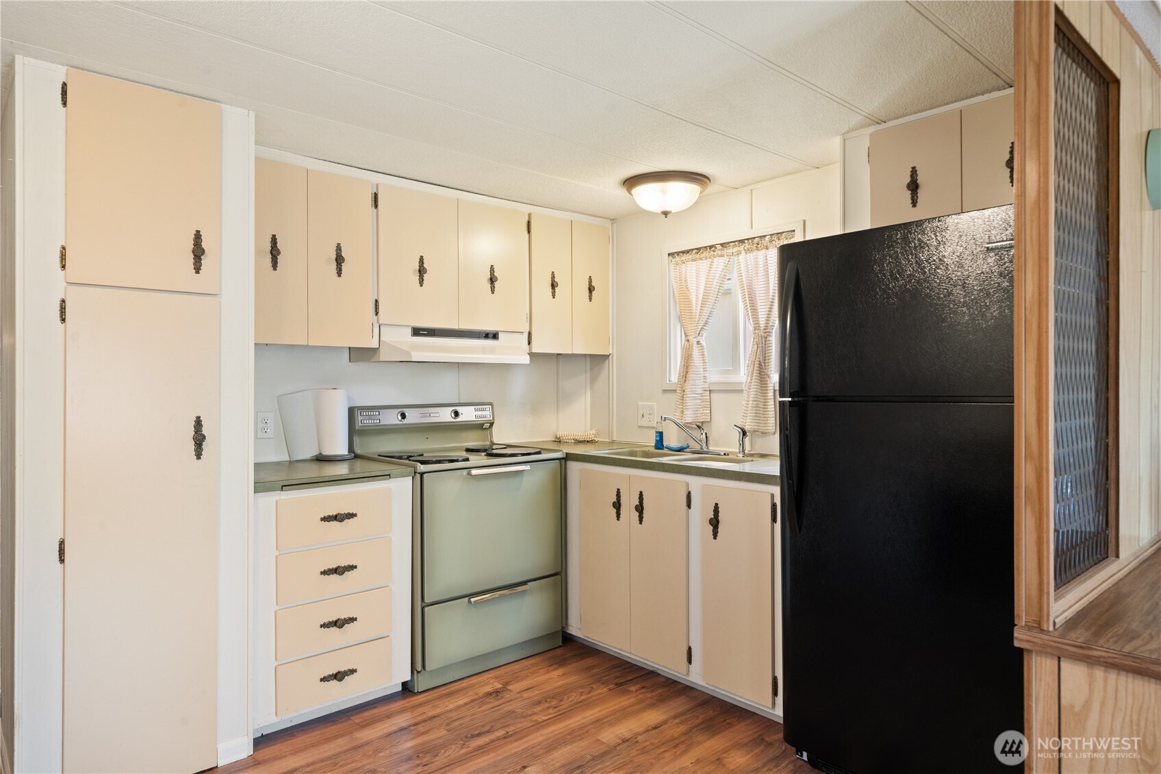491 Mill Road, Unit 12 Sequim, WA 98382 - Photo 7 of 26 Gallery Image 7