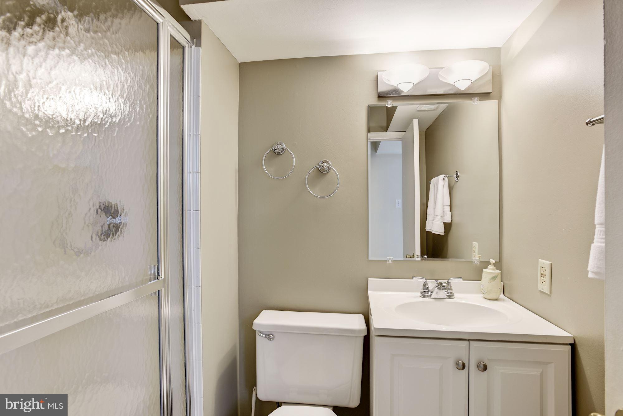 7221 Kindler Road Columbia, MD 21046 - Photo 22 of 23 Full Bath