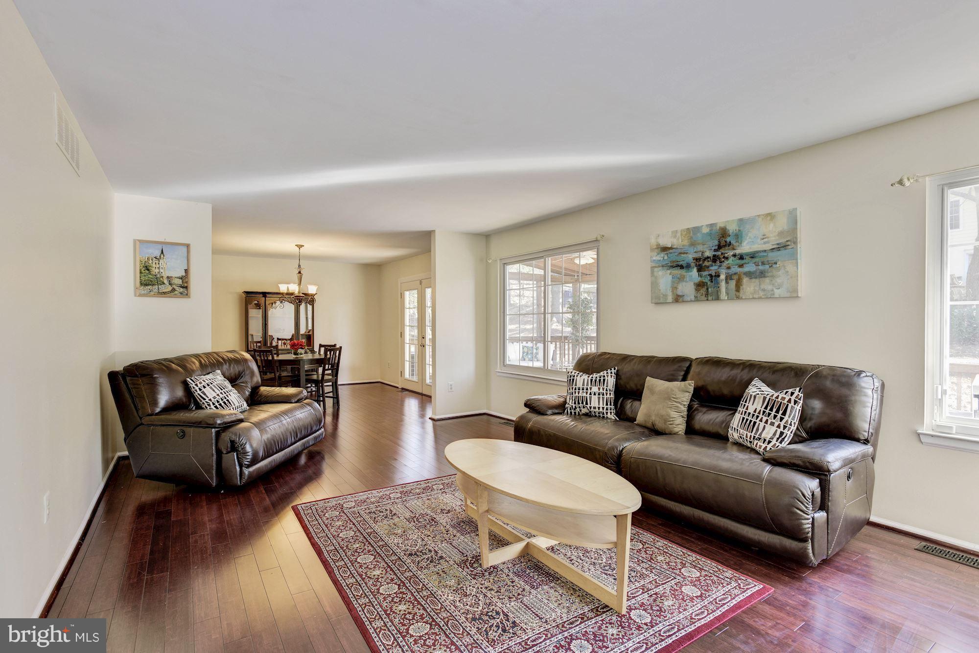 7221 Kindler Road Columbia, MD 21046 - Photo 8 of 23 Living Room