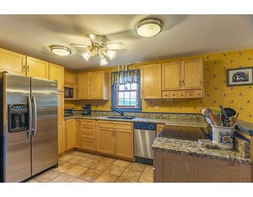 245 Queen Lake Road Phillipston, MA 01331 - Photo 9 of 26