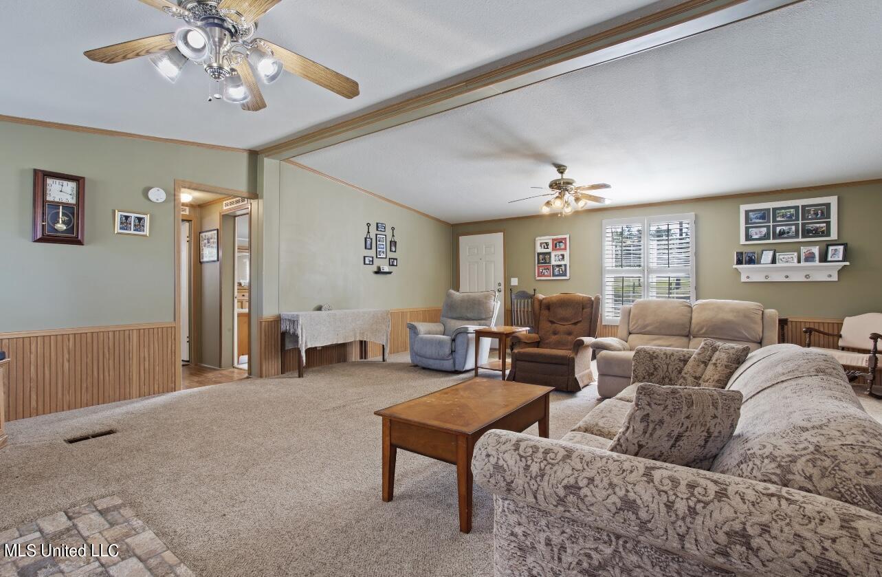 22586 Mercedes Road Gulfport, MS 39503 - Photo 5 of 20 IMG-4957