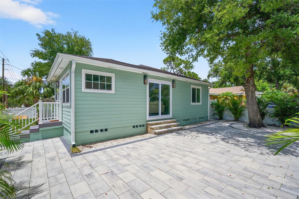 1846 3rd Street South St. Petersburg, FL 33705 - Photo 34 of 40 a view of a house with a backyard