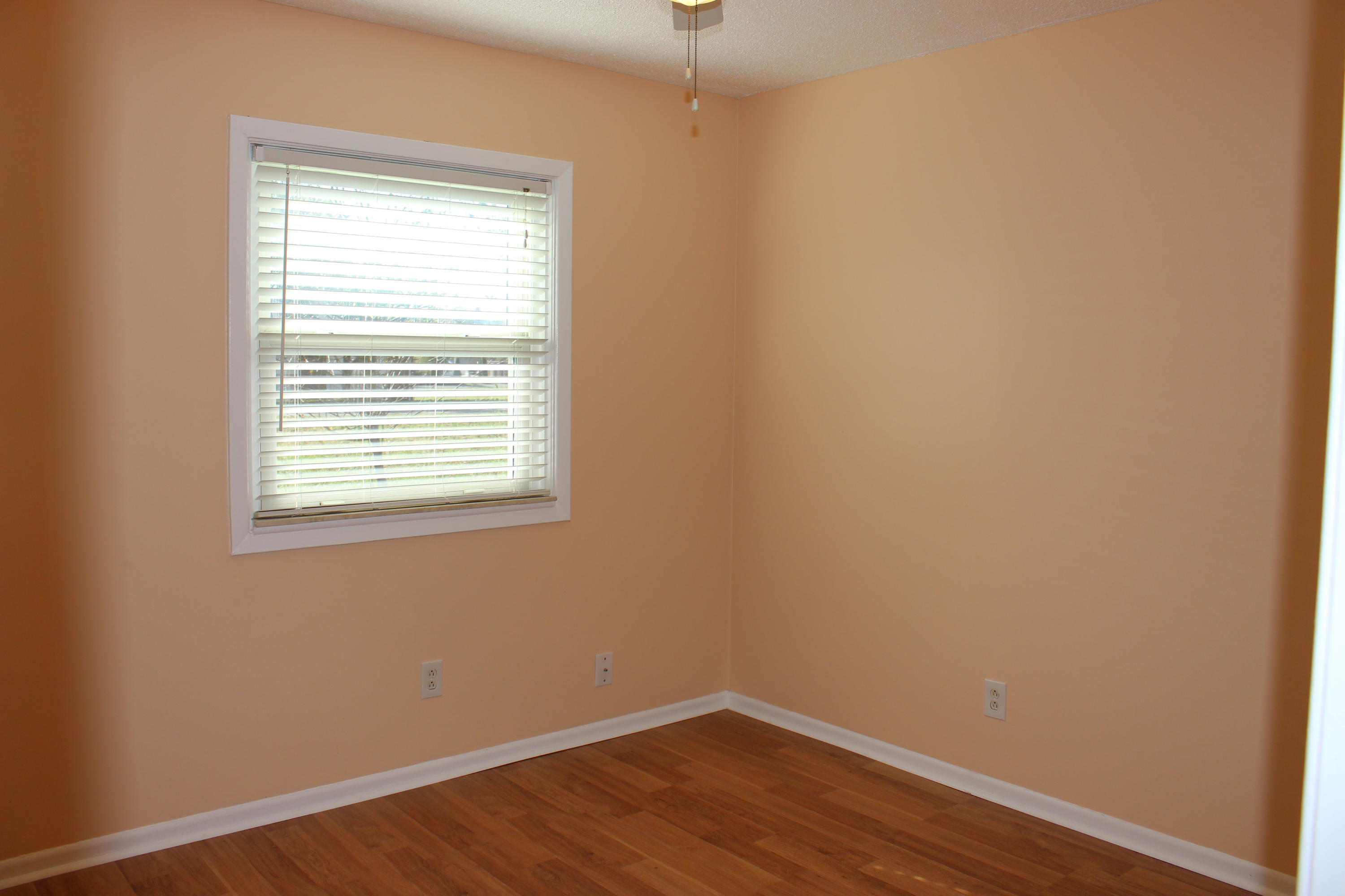 4205 Royalview Road Knoxville, TN 37921 - Photo 12 of 22 IMG_1376