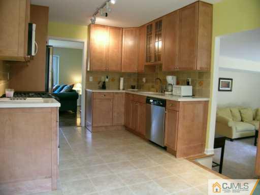 157 Fern Road East Brunswick, NJ 08816 - Photo 4 of 8 Gallery Image 4