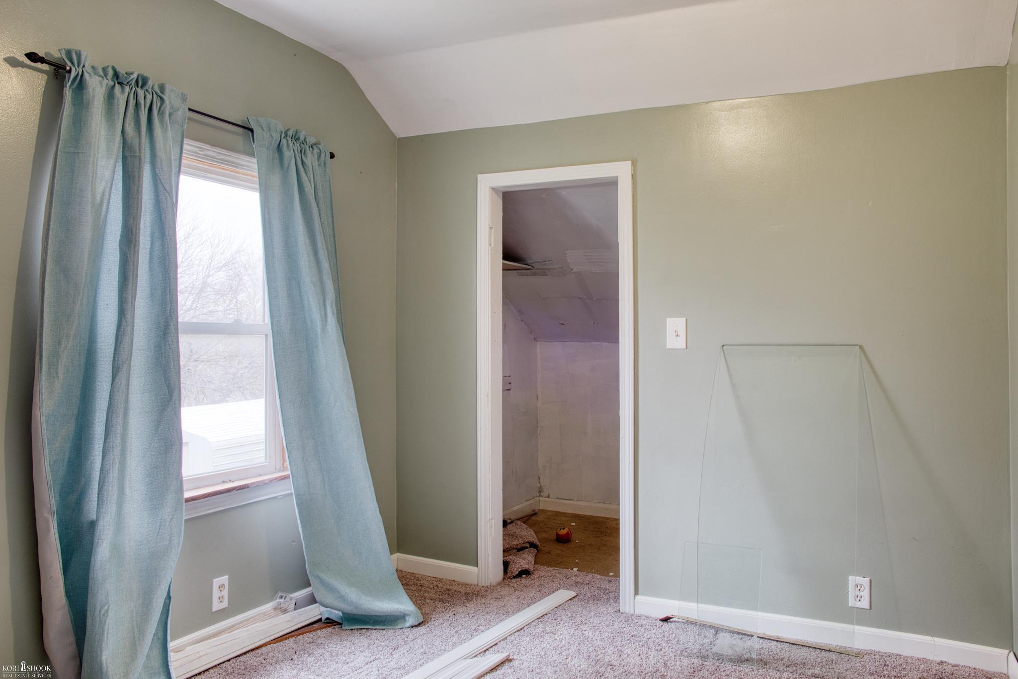 102 East Maple Street Bancroft, MI 48414 - Photo 19 of 35 50203241-32689f3a-7af1-4bda-a638-6310c55835a5.JPG