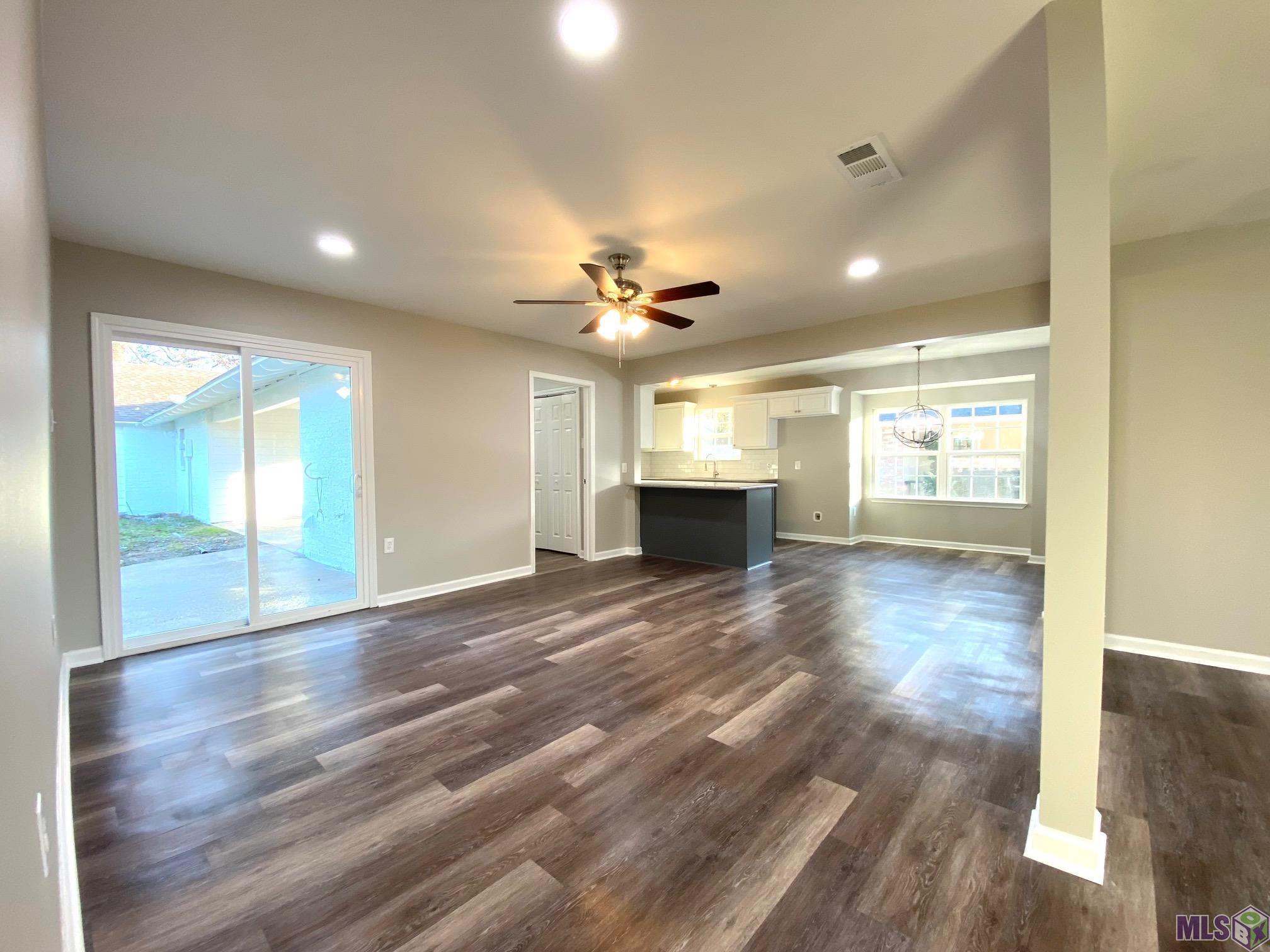 9168 Roundtree Drive Baton Rouge, LA 70818 - Photo 2 of 19 Gallery Image 2