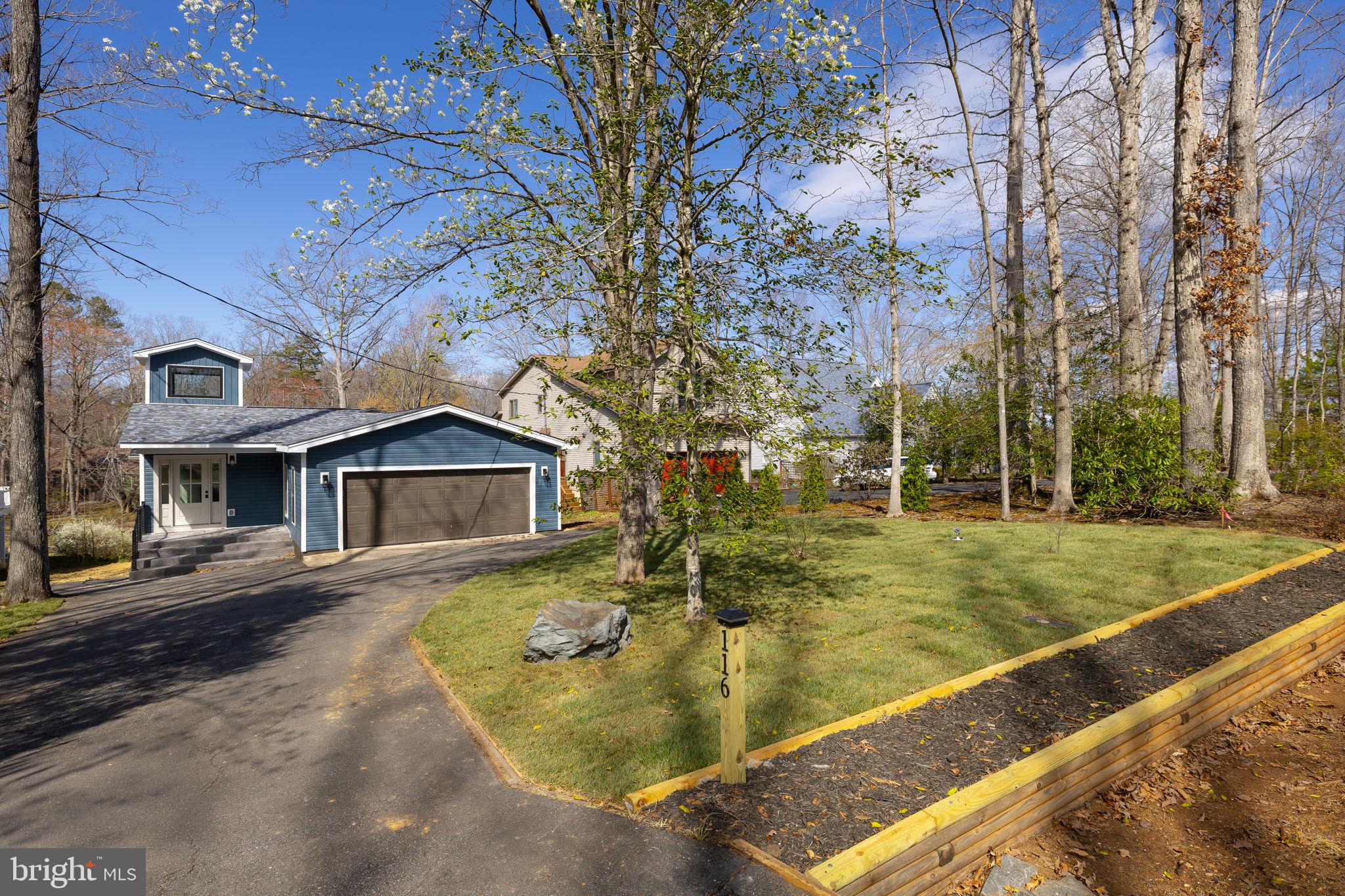 116 Washington Street Locust Grove, VA 22508 - Photo 119 of 130 Beautiful front yard!