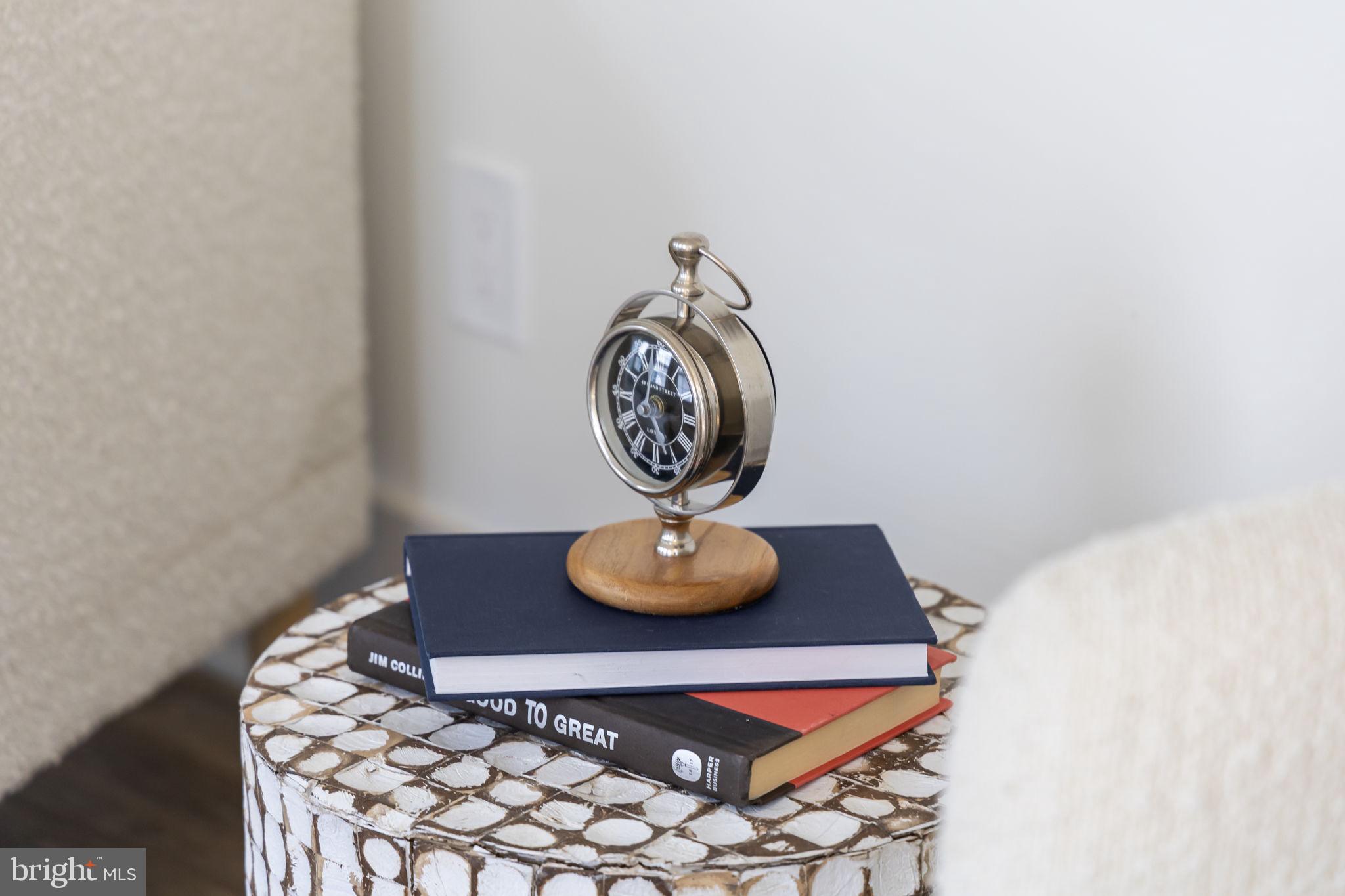 116 Washington Street Locust Grove, VA 22508 - Photo 17 of 130 a table with a vase and a vase on it