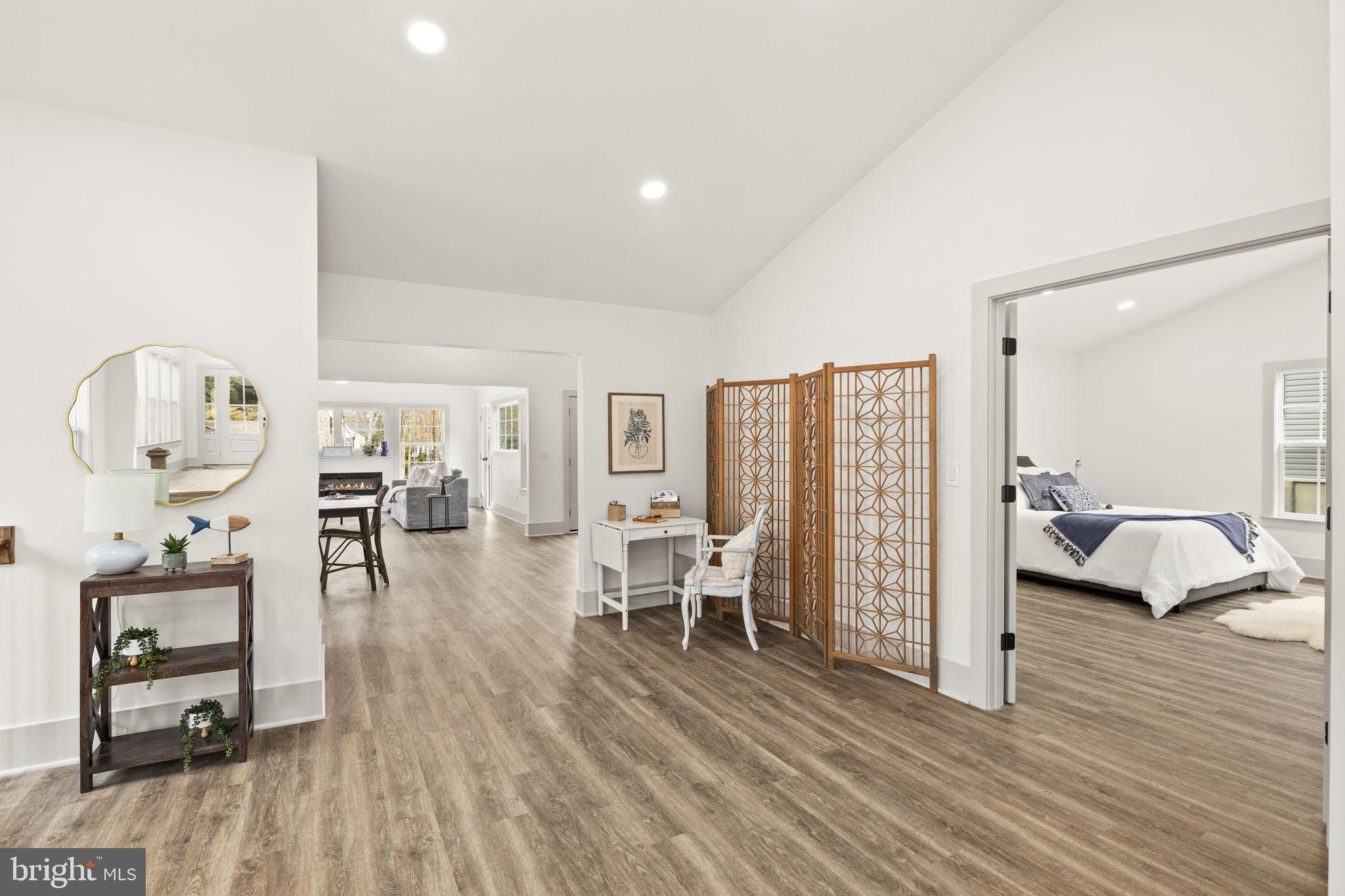 116 Washington Street Locust Grove, VA 22508 - Photo 21 of 130 a living room with furniture and wooden floor